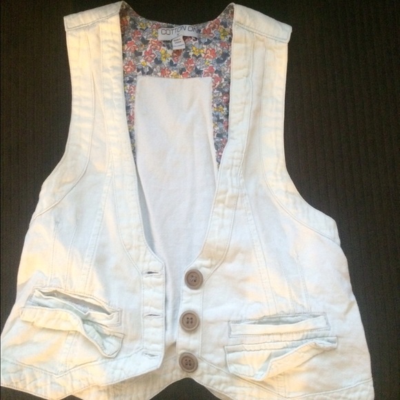 White cotton on vest - Picture 1 of 2