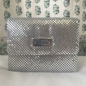 La Prairie Silver Makeup Pouch