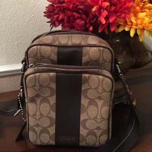 SOLD IN ANOTHER SITE-Coach Crossbody Bag