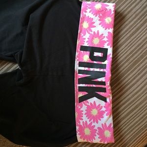 VS PINK crop yoga