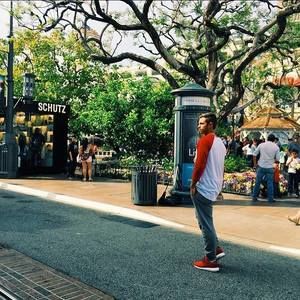 Meet your Posher, Sterling