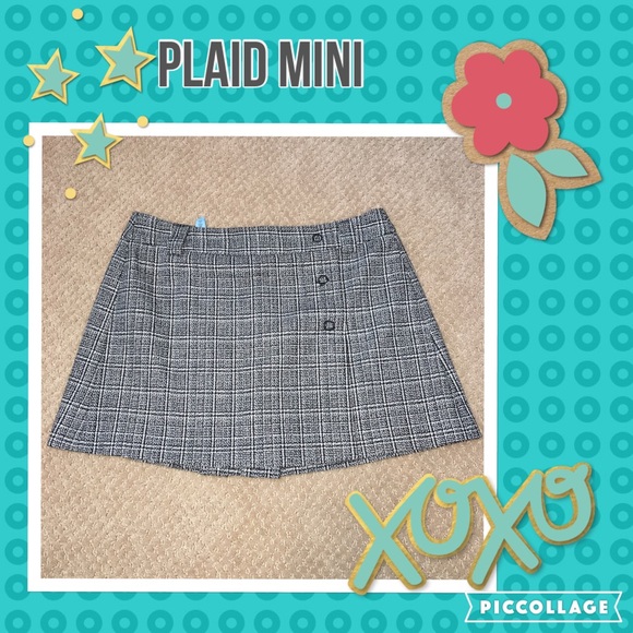 United Colors Of Benetton Dresses & Skirts - 💟Size 8 Plaid School Girl Mini Wool Skirt