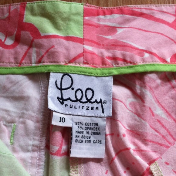 Vintage Hibiscus Capris - Picture 4 of 4