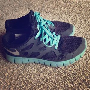 Nike black and blue size 7