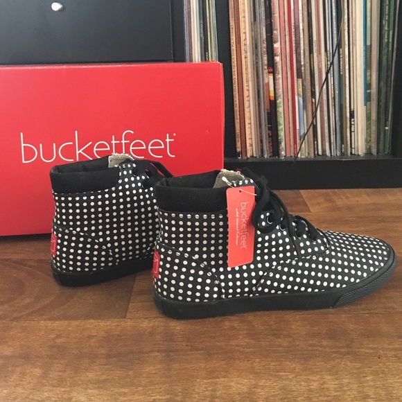 BucketFeet Dots Mid Sneaker