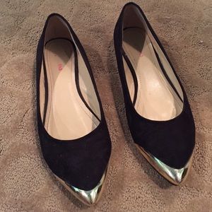 Trendy ballet flats!