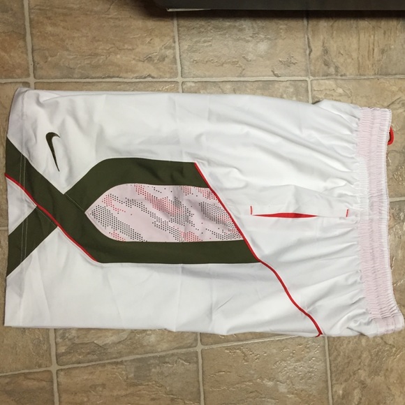 Nike Basketball Shorts Sri-fit mens sz XL white