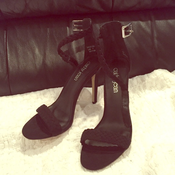 Cathy Jean heels ( brand new )