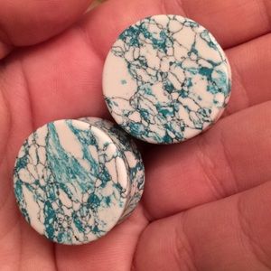 1 inch Stone Plugs & 1 inch glass glow n the dark