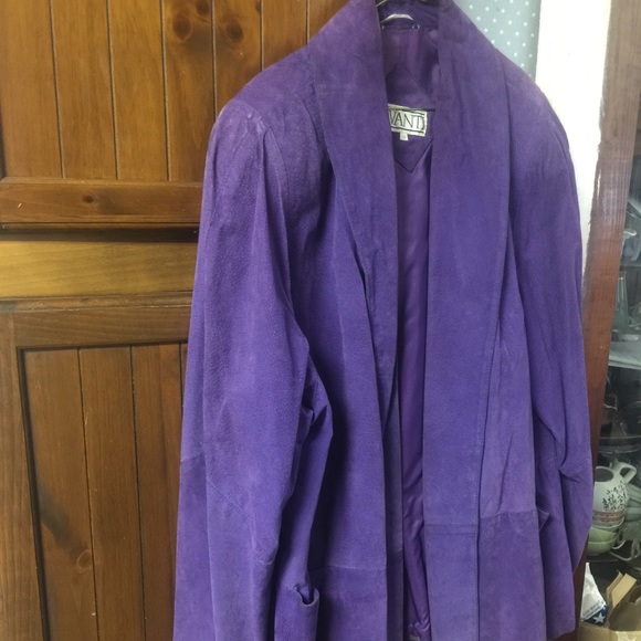Avanti purple suede coat size 24