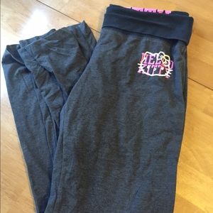 Hello kitty yoga pants💗