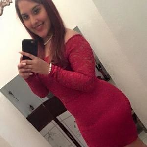 Meet your Posher, Leslie