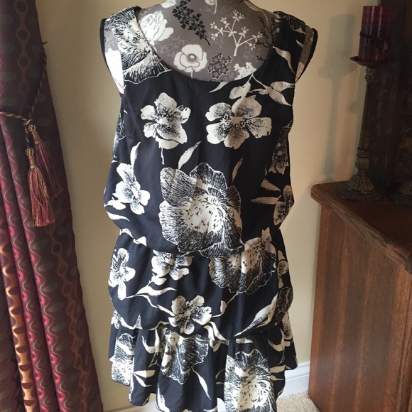 Forever 21 dress - Picture 2 of 4