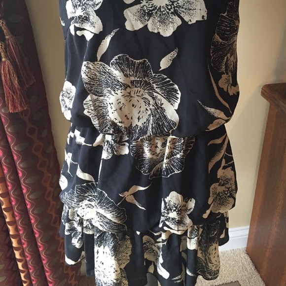 Forever 21 dress - Picture 3 of 4