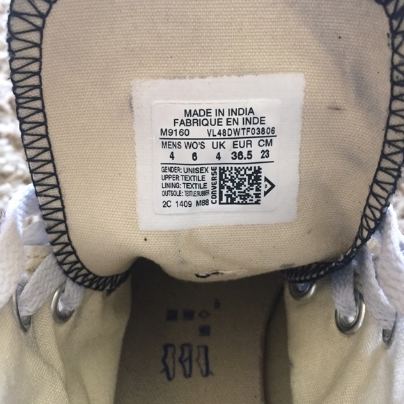 Sold! 😊Black Hightop Converse ✌🏻️ - Picture 3 of 4