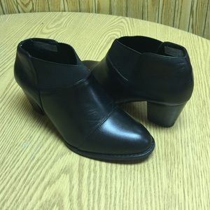 Vionic/Orthaheel Point Boot