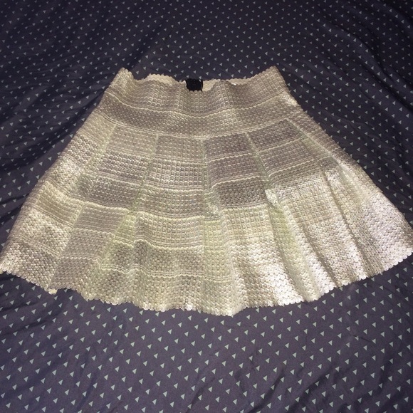 ❌SOLD❌ Silver pleated skater skirt