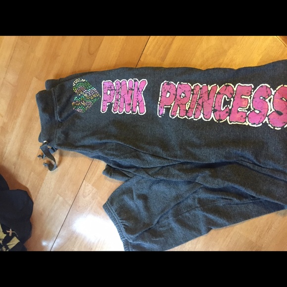 Cute sweat pants!