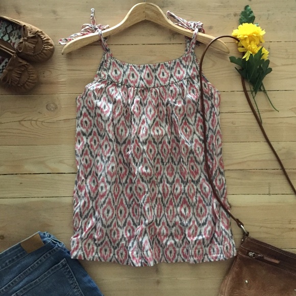 *ON HOLD* Lucky Brand Top 🌼 - Picture 2 of 4