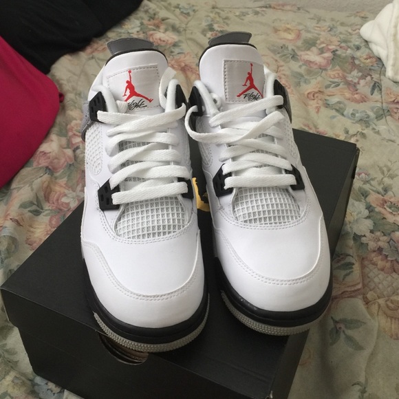 GS Jordan retro 4