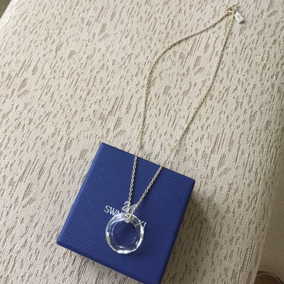 Brand new without tag Swarovski necklace