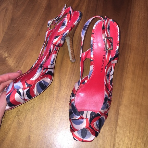 Chinese Laundry heel