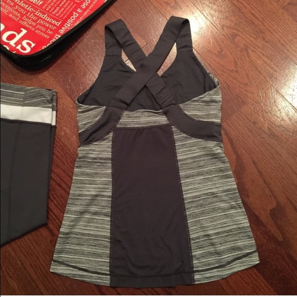 Lululemon Top - Picture 2 of 4