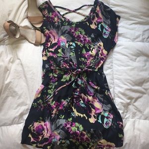 Eight-Sixty Floral Pattered Midi Dress