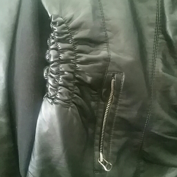 SOLD Faux leather jacket - Picture 4 of 4