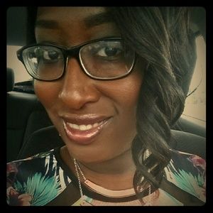 Meet your Posher, Deidra