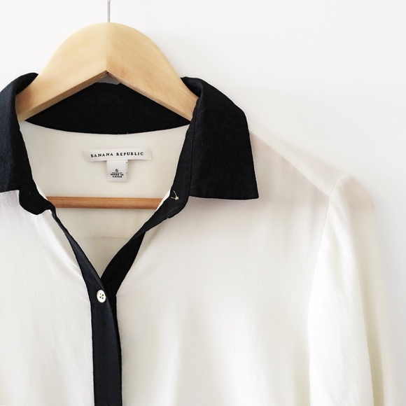 🎉HP🎉 | Banana Republic | 100% Silk Blouse