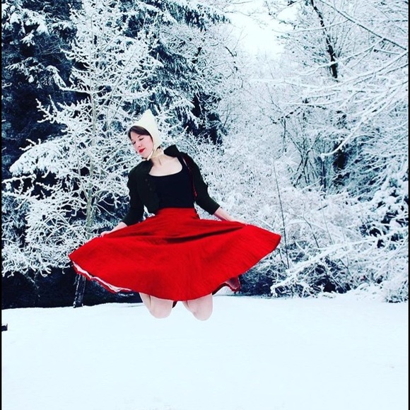 Meet your Posher, Lindsey! - Picture 6 of 6