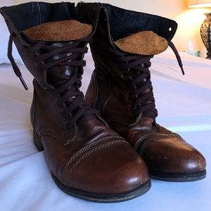 Steve Madden Troopa Boots