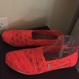 Toms lace flats sz 8.5 w bright orange