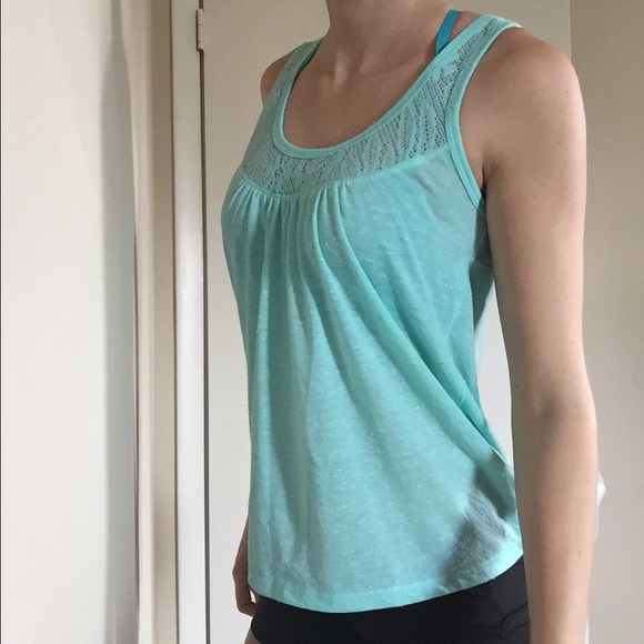 Lace back tank top