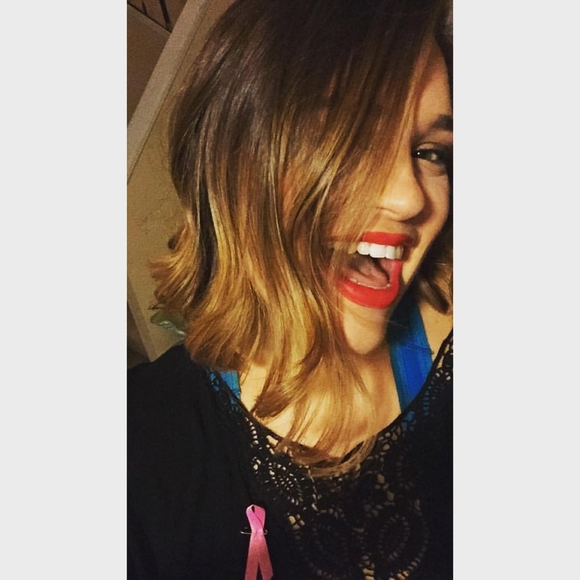 Meet your Posher, Hailey