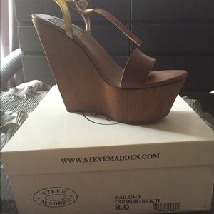 Womens size 8 wedge sandals