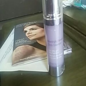 Meaningful beauty ultra lifting and filling