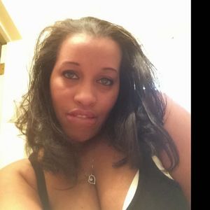 Meet your Posher, Demetrise