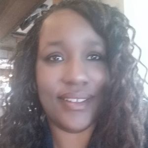 Meet your Posher, Lynette