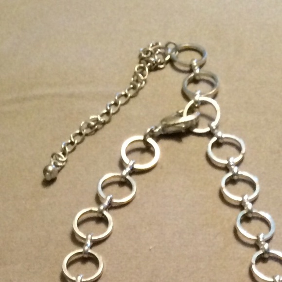 Pretty Necklace. Must Bundle - Picture 4 of 4