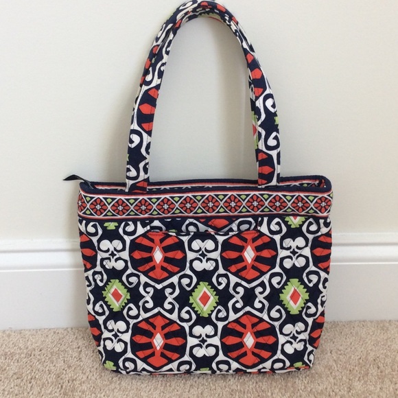 Vera Bradley petite tote FINAL PRICE REDUCTION! 🤑