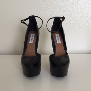 Steve Madden Denny Platform