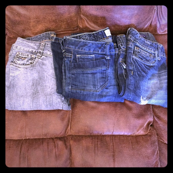 ❗️LOT of 3 pairs of jeans! Fits size 3!!