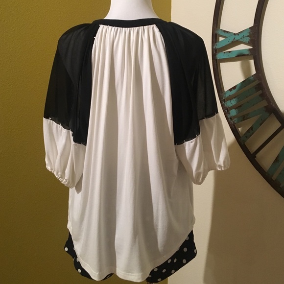 Tassel Top - Picture 3 of 4