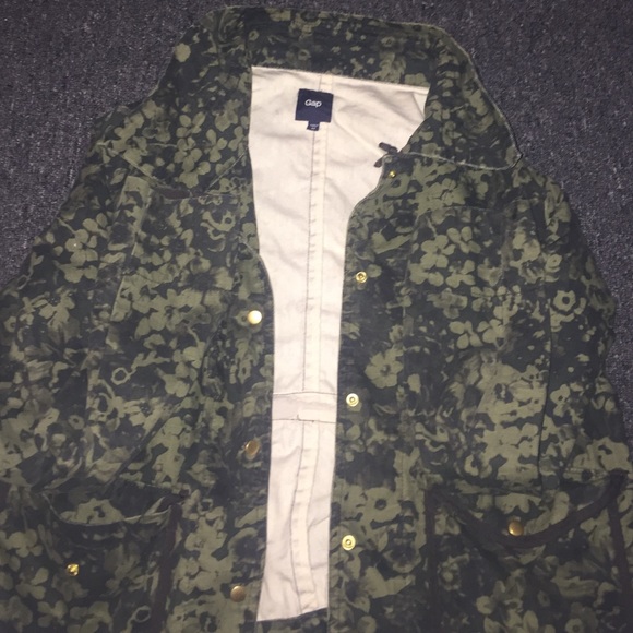 Flower Camouflage gap jacket