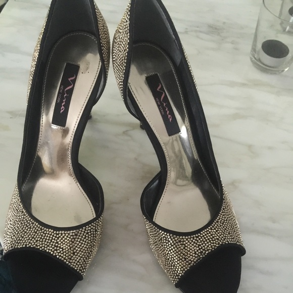Brand New Nina peep toe Gold heels - Picture 3 of 4