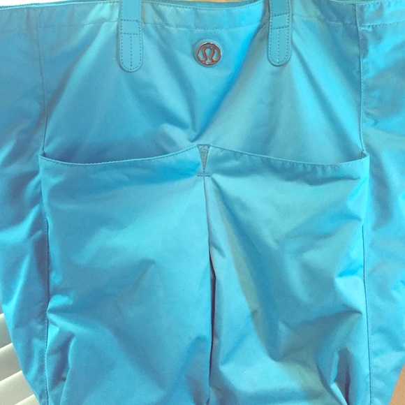 Lululemon gym bag