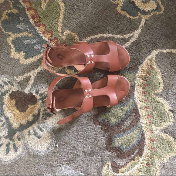 Olukai sandals