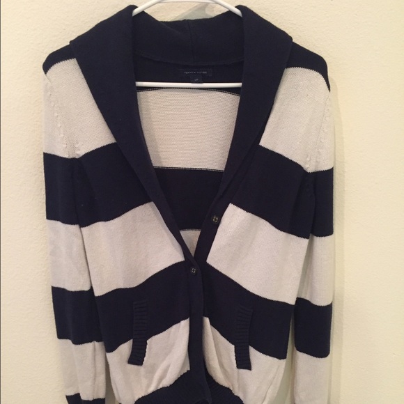 Tommy Hilfiger Sweater - Picture 1 of 1